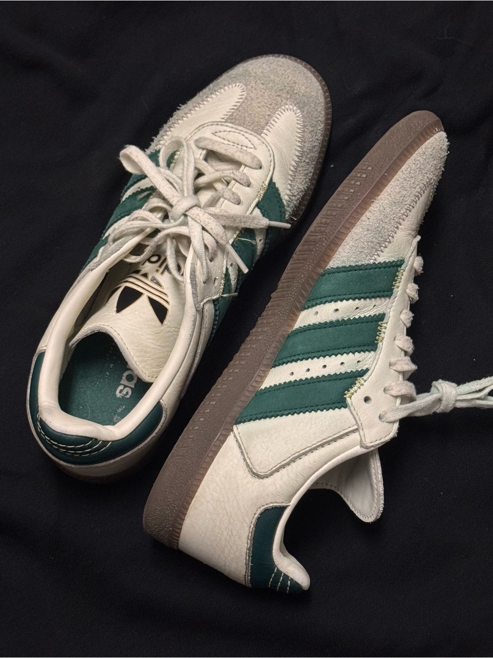 adidas Samba Sneakers in Off-White and Green - Picture 3 of 5